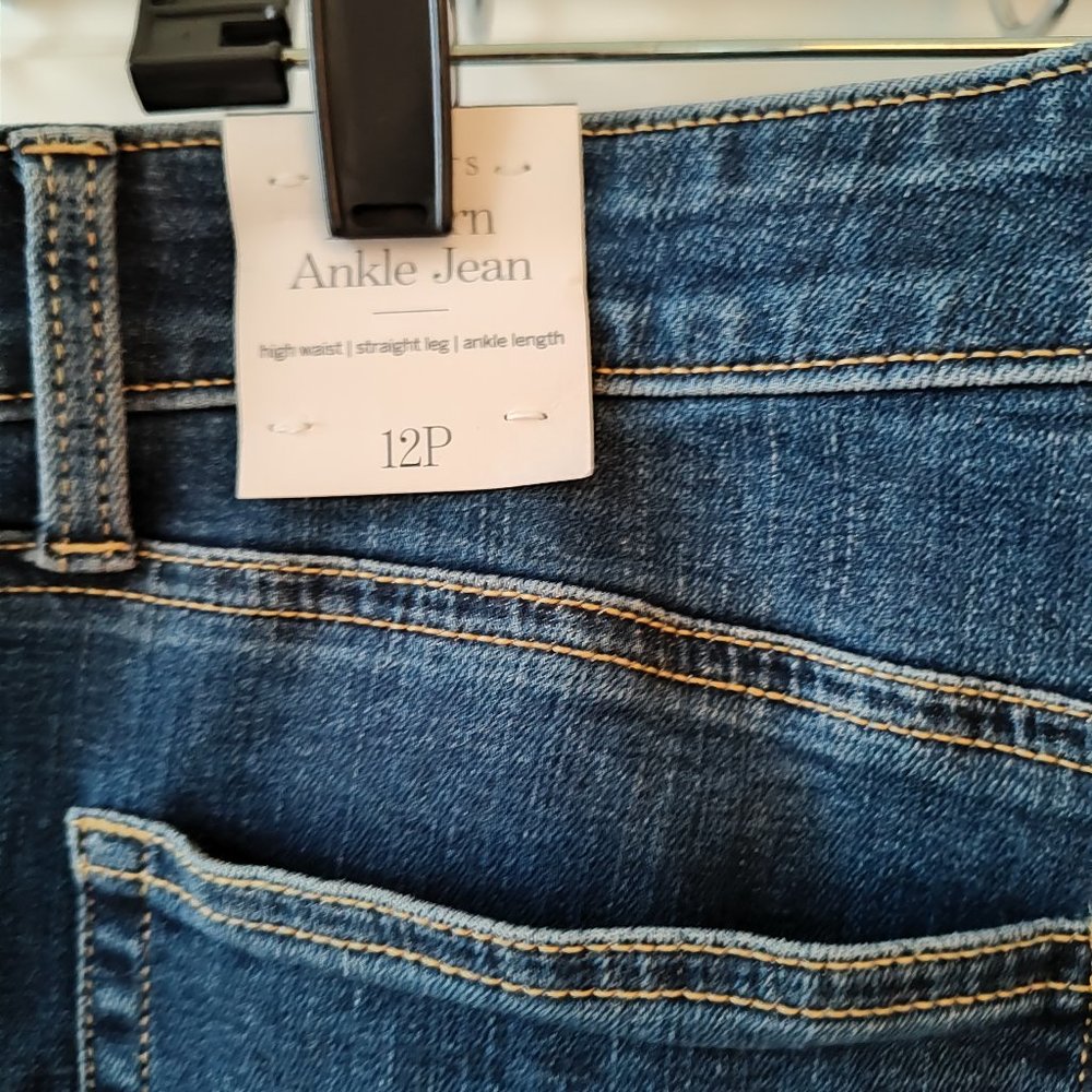 Talbot's modern ankle jean 12P Runs lrg. (14P)